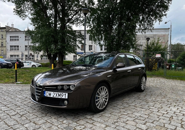 Alfa Romeo 159 cena 18000 przebieg: 263773, rok produkcji 2007 z Wrocław małe 172